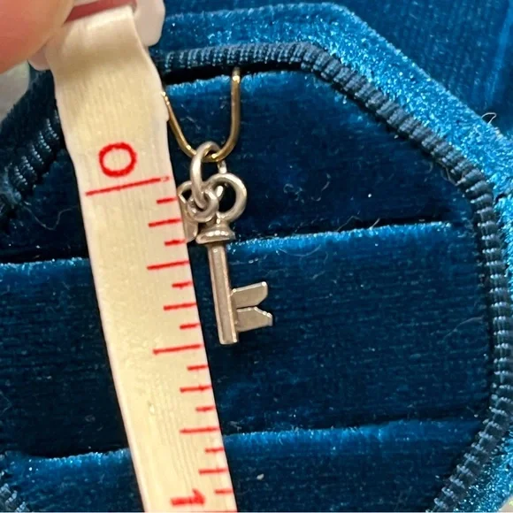 Antique 800/835 German Silver Key with Tiny Heart Charm- .4 Grams - Picture 3 of 5